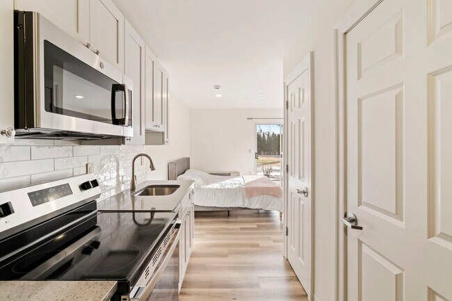 Foto del edificio - Oasis Manor - Senior Housing Apartments