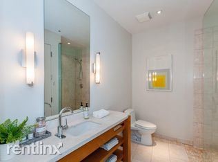 Building Photo - 1 br, 1 bath - 1180 Washington St Apt 302