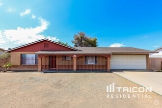 Building Photo - 4801 W Larkspur Dr