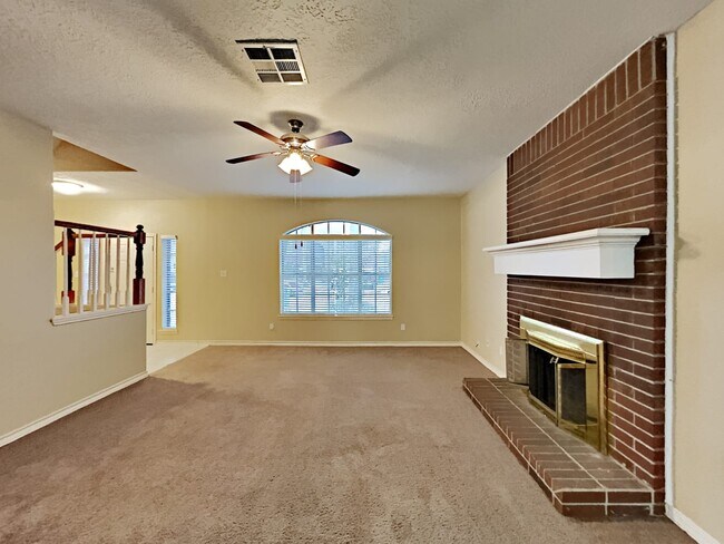 Building Photo - 2721 Leroy St