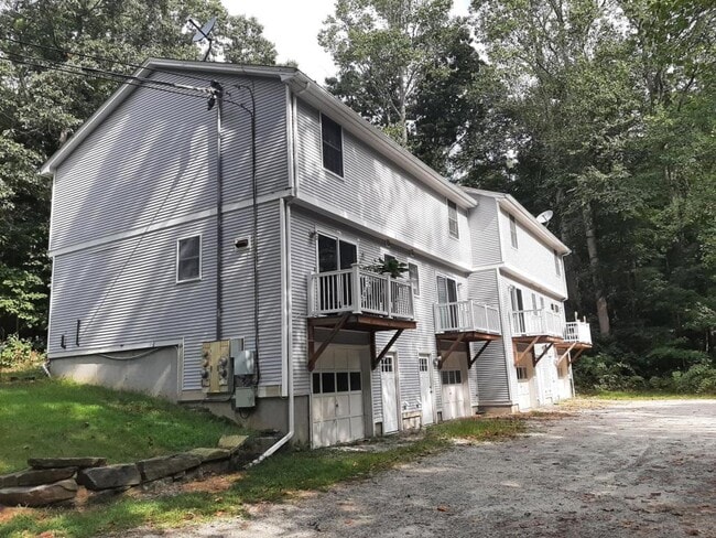 Building Photo - 27 N Main St