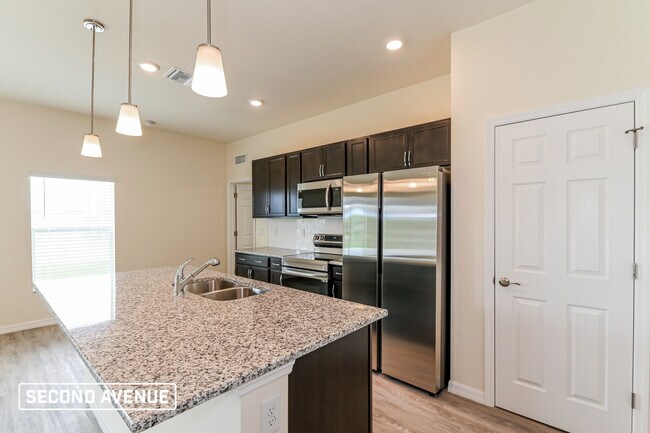 Building Photo - 4117 NE 15th PL