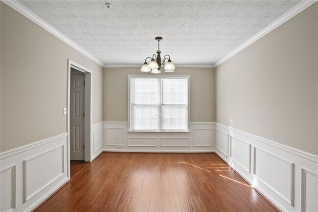 Building Photo - 1442 Glenover Cir