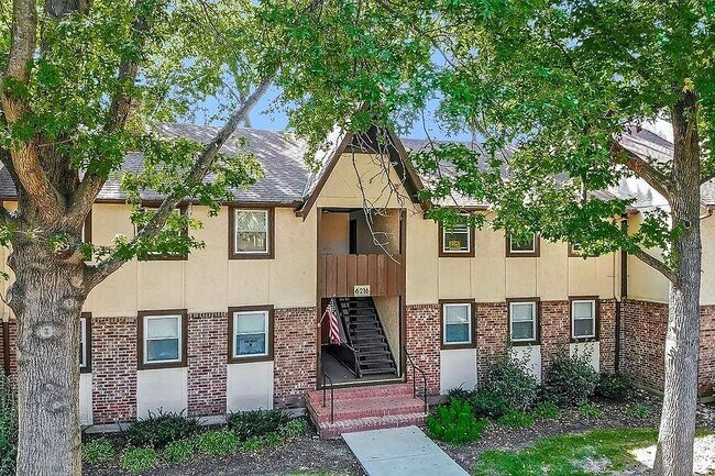 Foto del edificio - 6216 Robinson St