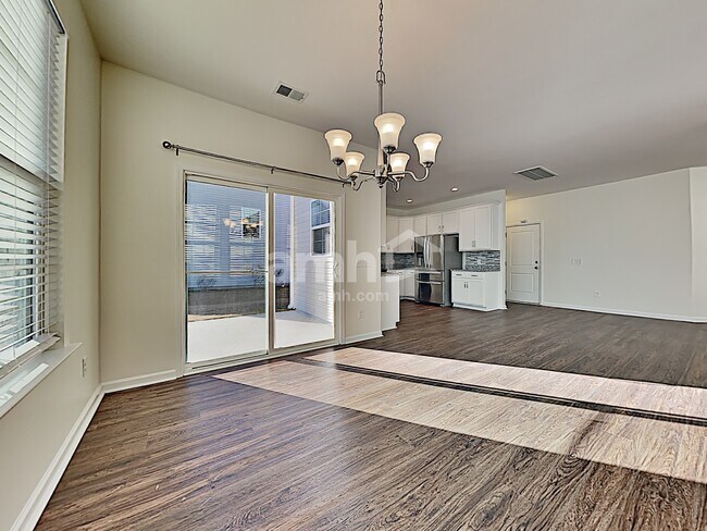 Building Photo - 1506 SanBorll Landing Dr