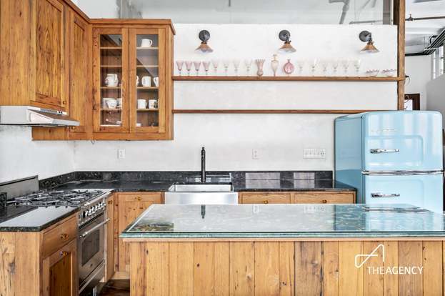Foto del edificio - 874 Broadway-