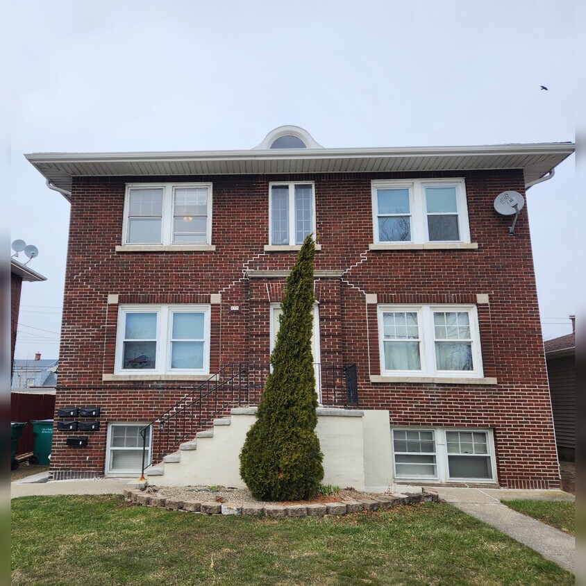 Primary Photo - 178 Ridgewood Rd