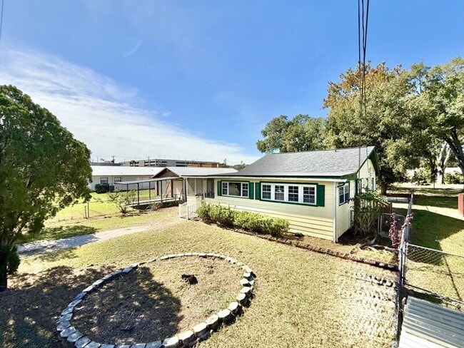 Building Photo - 5506 Staley Dr