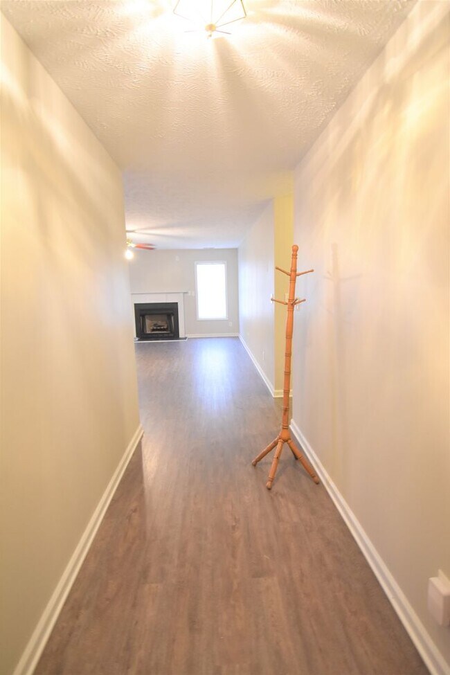 Foto del edificio - Coming Soon: 3 Bedroom, 2.5 Bathroom Home ...
