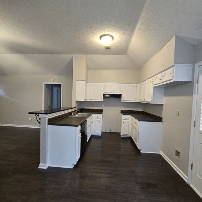 Foto del edificio - 4803 Greenside Rd