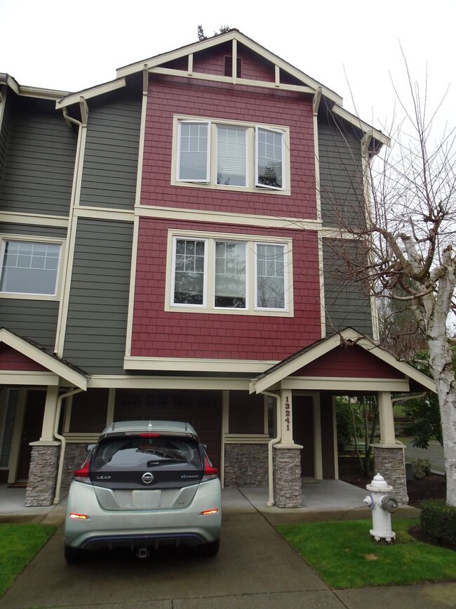 Foto del edificio - Modern Living in the Heart of Kirkland!