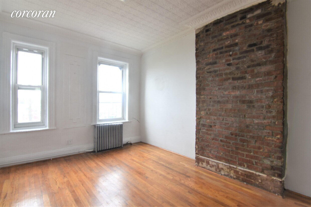 Building Photo - 127 Columbia St