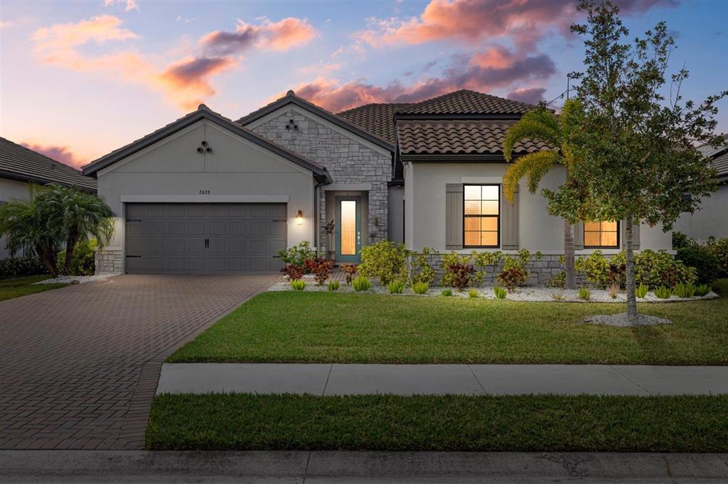 Primary Photo - 2028 Woodleaf Hammock Ct