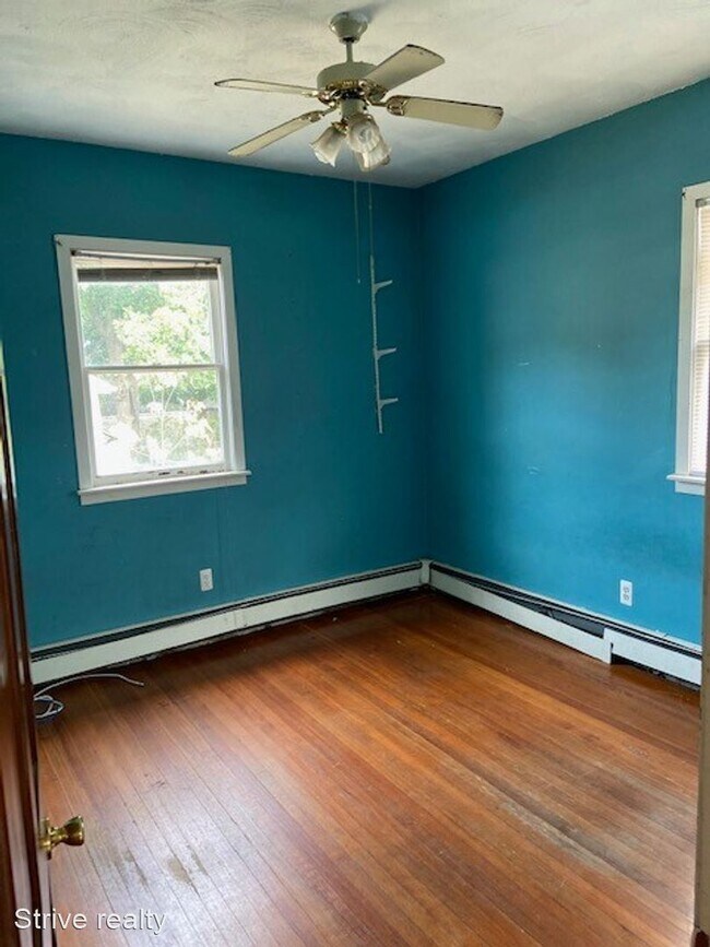 Building Photo - 5 br, 2 bath House - 823 River Avenue