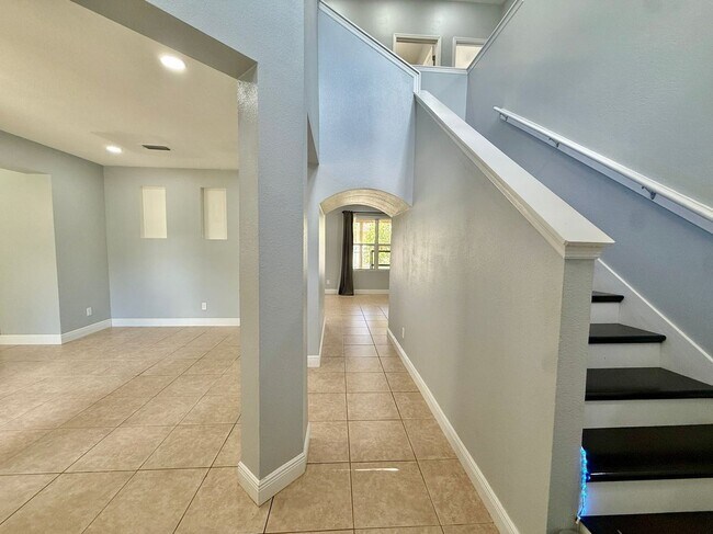 Building Photo - 4205 Canby Dr