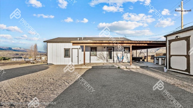 Building Photo - Modern Farmhouse Living with Incredible Views