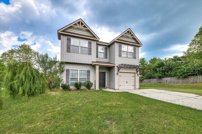 Building Photo - 880 Westlawn Dr