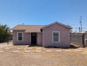Building Photo - 2147 E Roosevelt St
