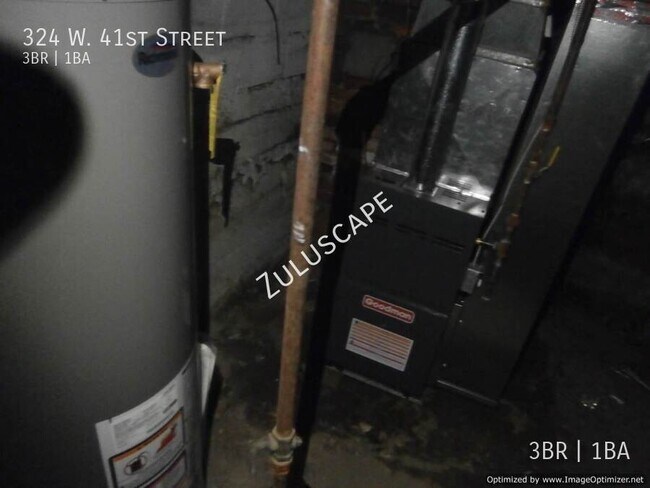 Foto del edificio - 324 W 41st St