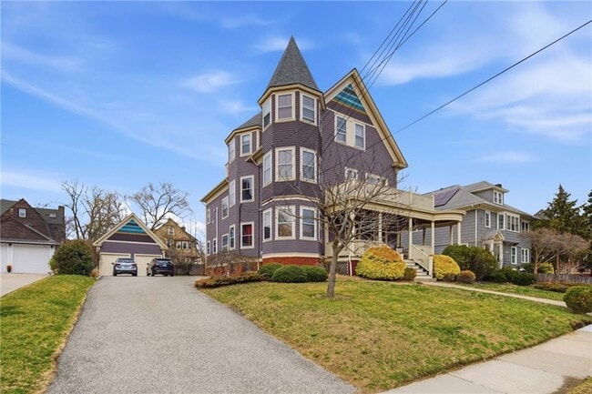 Building Photo - 135 Columbia Ave