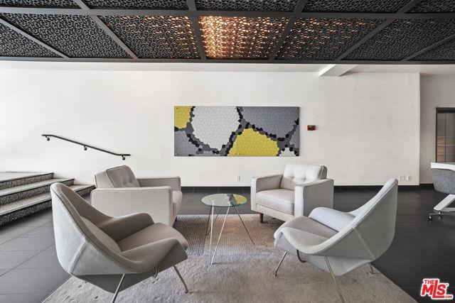 Foto del edificio - 955 Durant Dr