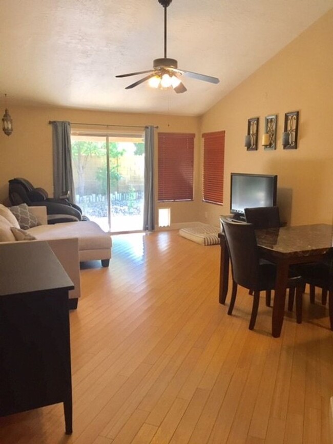 Foto del edificio - Nice 2 bedroom 2 bath home in Chandler!