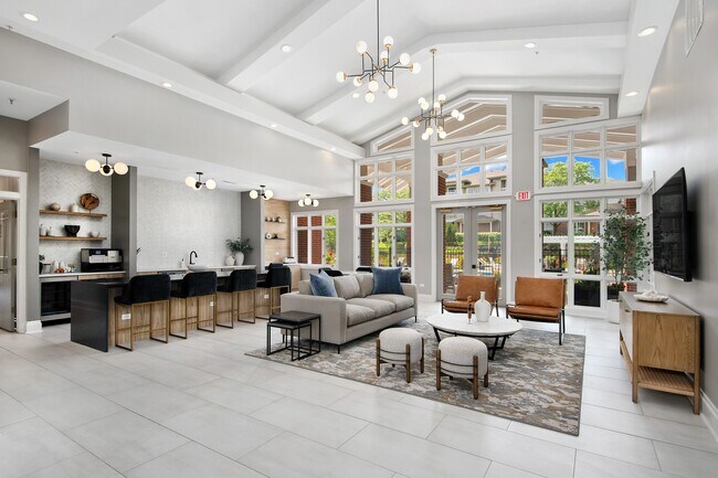 Foto del edificio - Thornberry Woods Apartment Homes