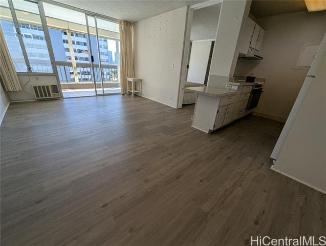 Building Photo - 775 Kinalau Pl