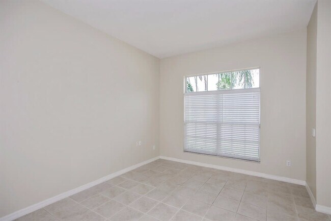 Foto del edificio - 1023 Raining Meadows Ln