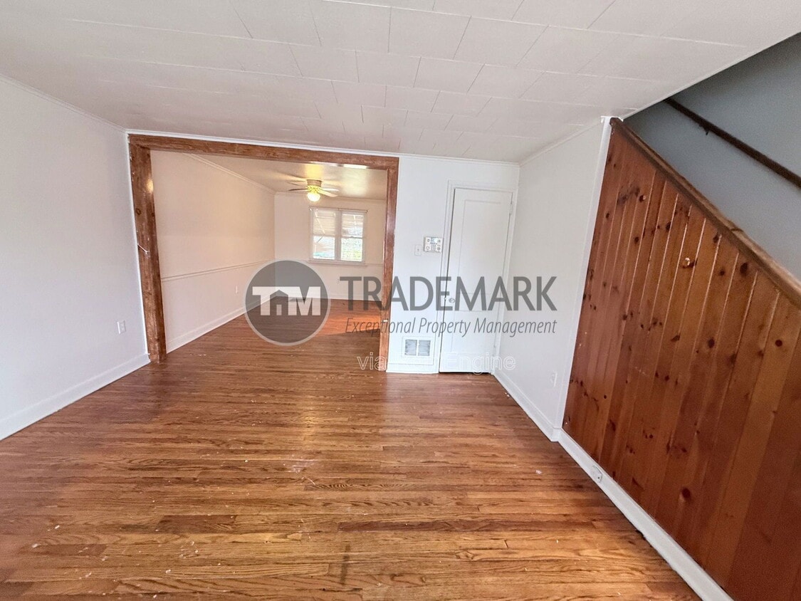 Foto principal - 925 Lafayette St