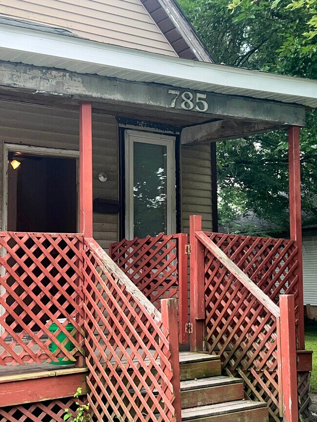 Foto del edificio - 785 E Cantrell St