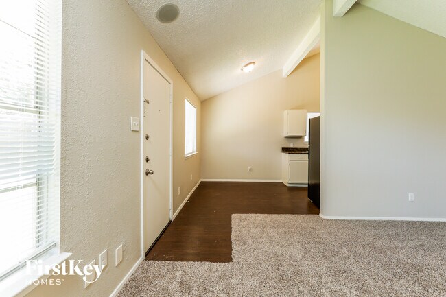 Building Photo - 23314 Balthasar St