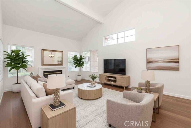 Foto del edificio - 46 Nightingale Dr