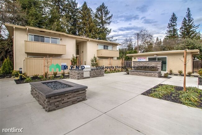 Building Photo - 1029 35th Ave