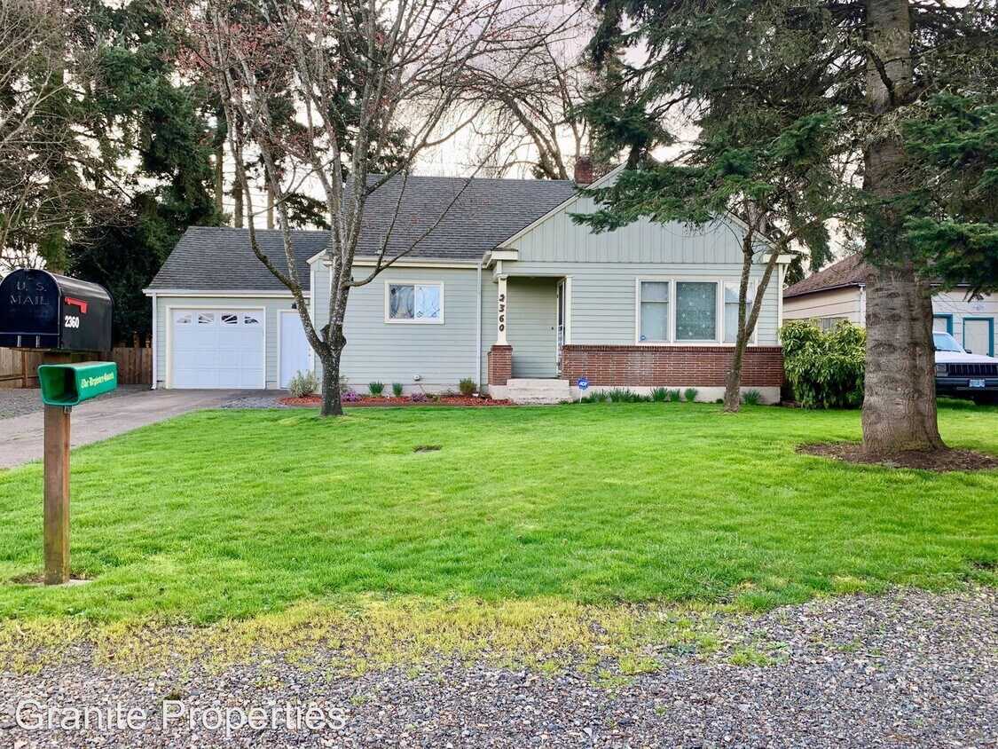 Primary Photo - 4 br, 1 bath House - 2360 Haig St