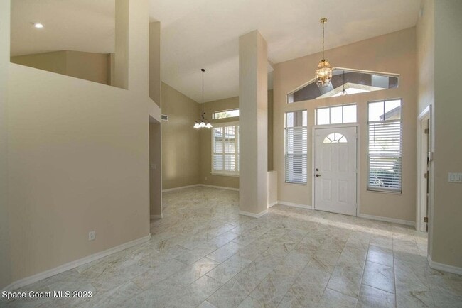 Building Photo - 475 Buttonwood Dr