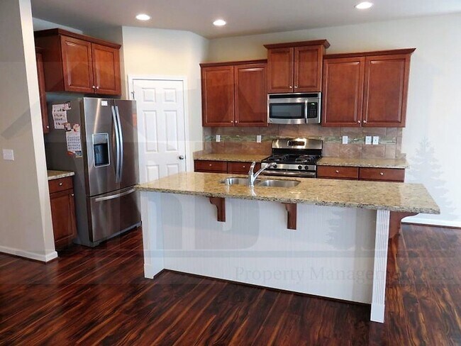 Building Photo - Gorgeous 4 Bedroom home located in Puyallup!
