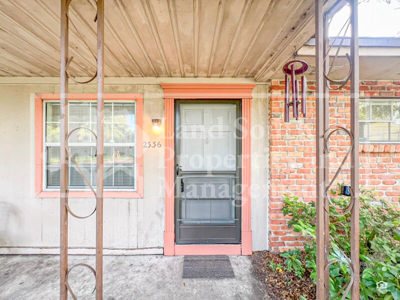 Foto principal - 2336 Broadway St