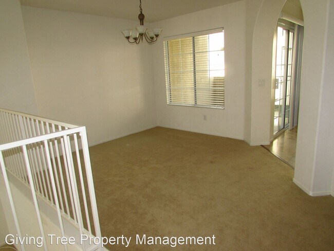Building Photo - 12607 El Camino Real