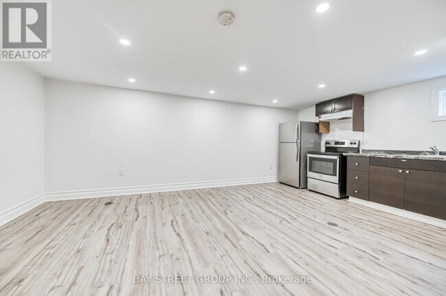 Photo du bâtiment - 99 Cherrywood Dr