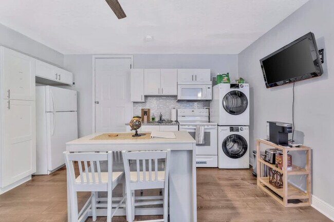 Foto del edificio - 3317 W St Conrad St