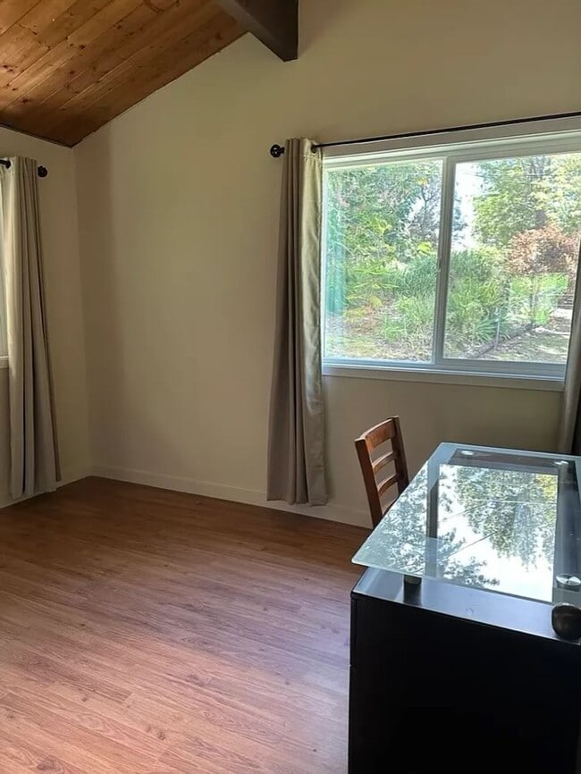 Building Photo - Charming 2 Bed, 2 Bath Home for Rent