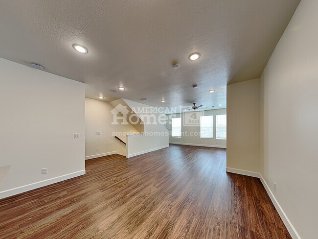 Building Photo - 11034 S Blue Bayou Drive
