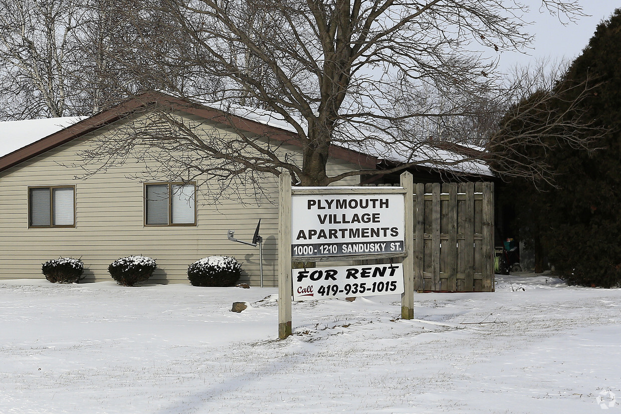 Building Photo - Plymouth Village Apartments