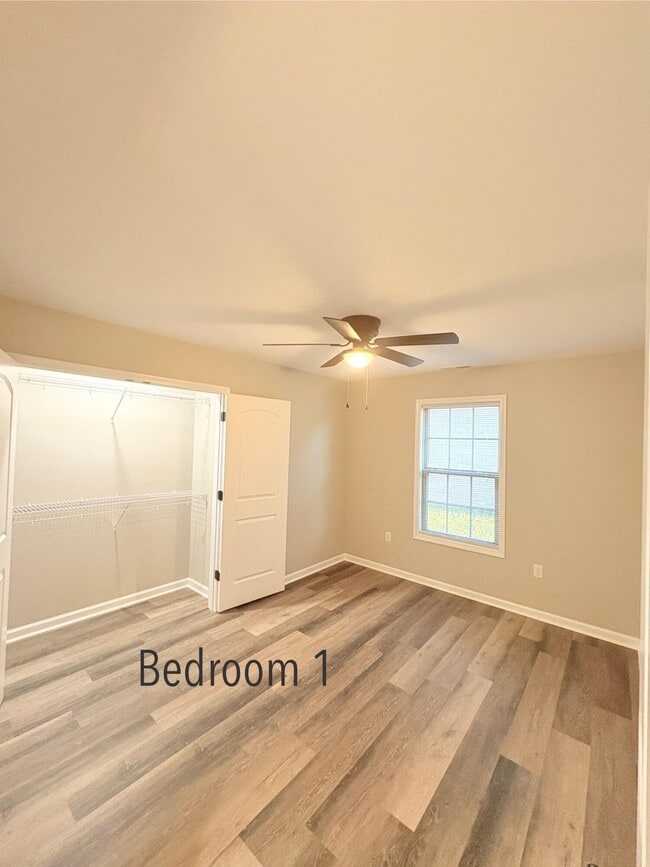 Building Photo - 7054 Caravan Dr