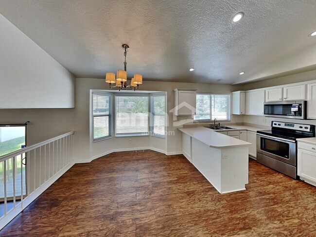 Foto del edificio - 8558 Laurel Oak Dr