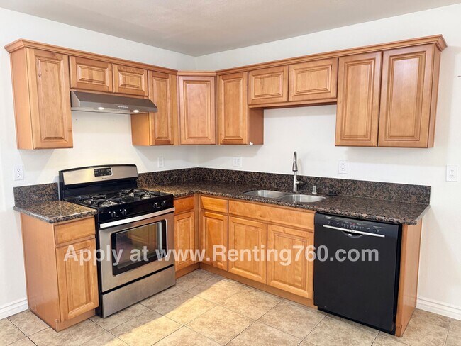 Foto del edificio - 8650 Abeland Rd