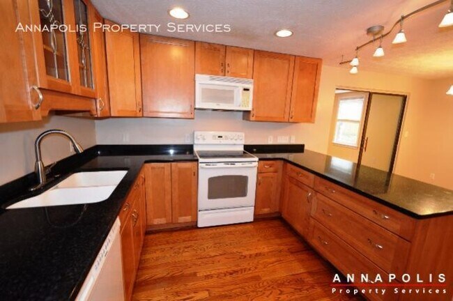 Building Photo - 1475 amberwood dr