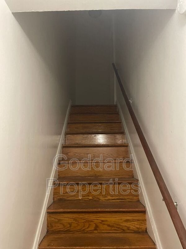 Foto del edificio - 4910 Poe Ave