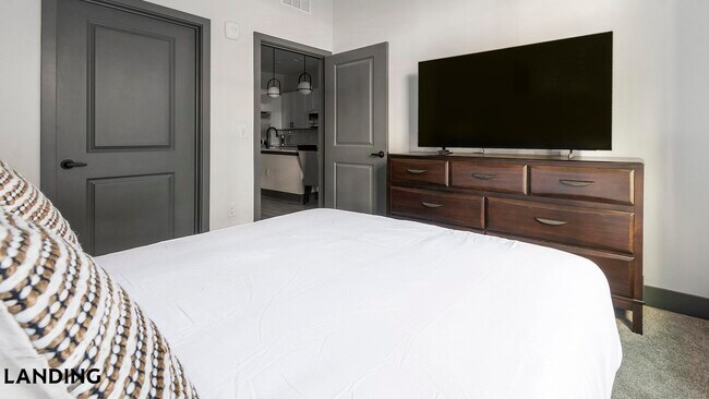 Foto del edificio - 944 Broadcast Pl